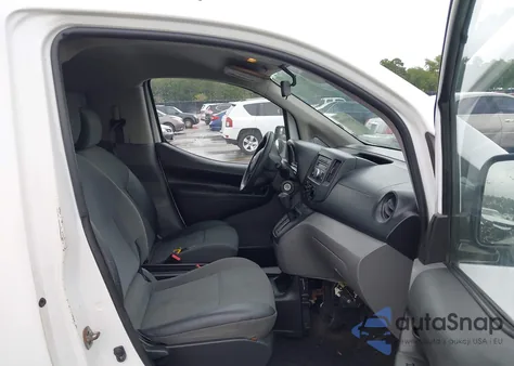 2017 Nissan Nv200 S z USA, uszkodzony, nr VIN 3N6CM0KN2HK717155